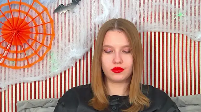 LiliLinnのライブXXXチャット