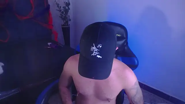 santiagovilla_777's Live XXX Chat