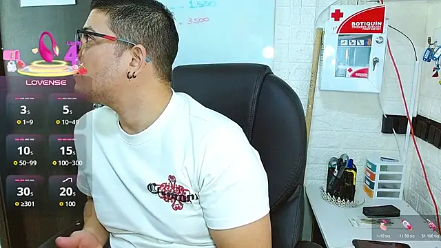 Chat XXX en directo de Realjoel01