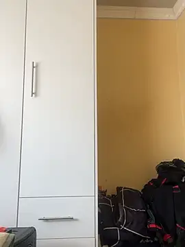 bubbl3axx XXX чат на живо