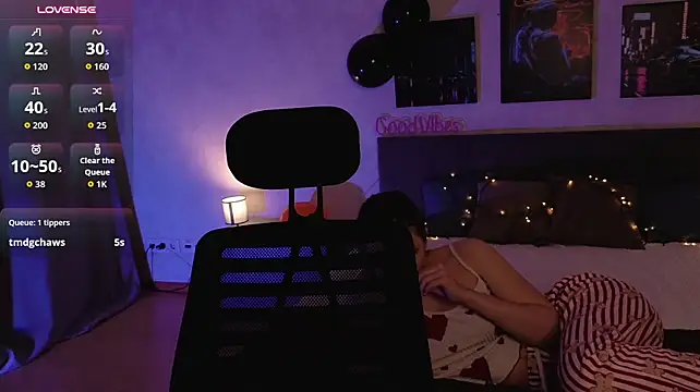 Онлайн чат XXX foxy__boxy