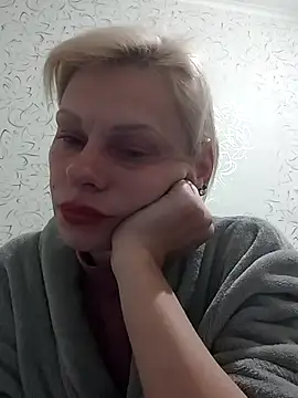 Онлайн чат XXX Julie_Silver
