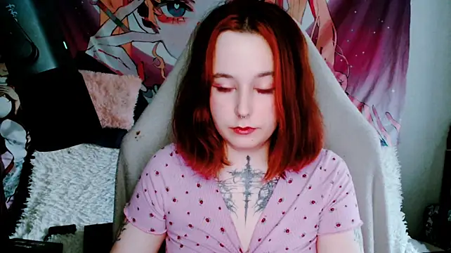 Онлайн чат XXX RedVelvetDoll