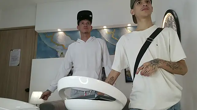 COOL_BOYS2 – Live XXX-chat