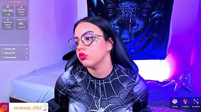 Nicolle_Ruizz লাইভ XXX চ্যাট