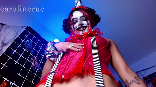 Онлайн чат XXX carolinerue