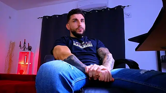 MightyAaron66 – Naživo XXX chat