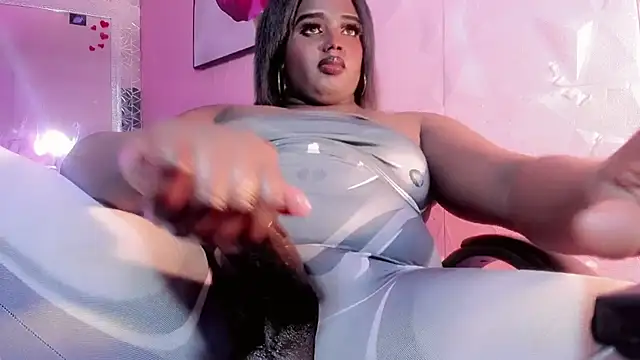 Chatroom XXX en direct de Erika_monstercock