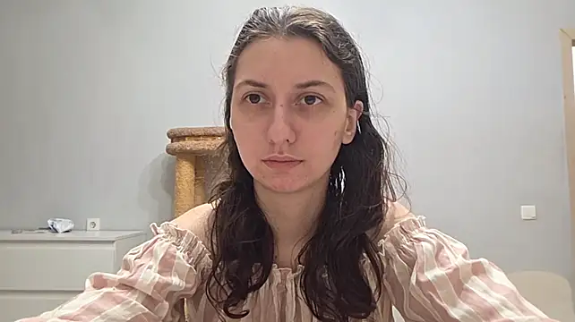 ChrystalAlma's Live XXX Chat