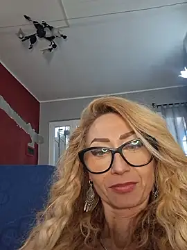Онлайн чат XXX harleyejoker1
