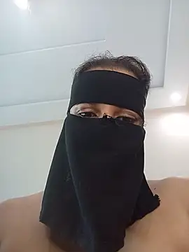 Онлайн чат XXX Amiira_Amoura
