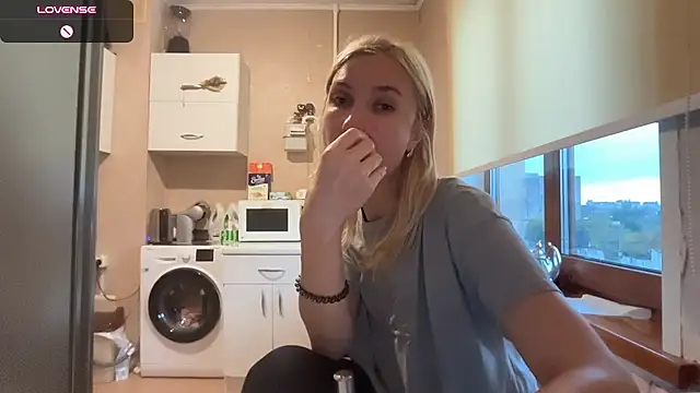 Онлайн чат XXX AngelJeni