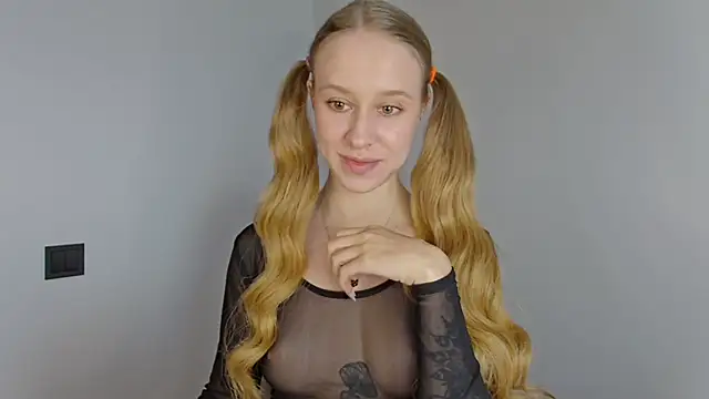 Lily__Devil: онлайн-секс-чат