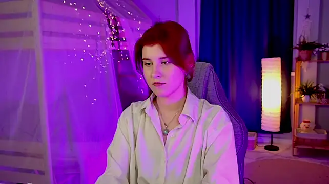 Онлайн чат XXX JulliaMoore