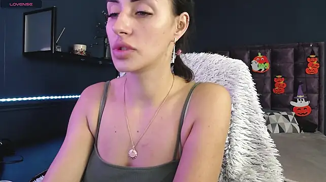 XXX chat uživo modela JenniferStone
