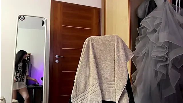 ClareBalaski Live XXX-chat