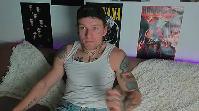 Huntall77 – Naživo XXX chat