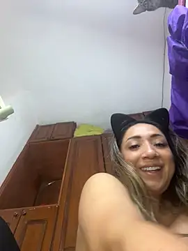 XXX chat uživo modela emma1981