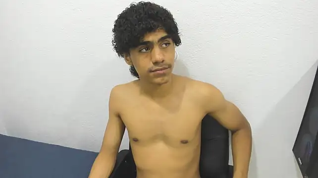 XXX chat uživo modela Malcom_Foxx