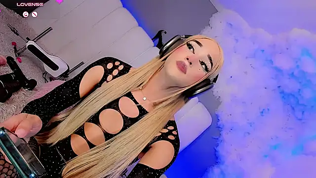 Ariia-janee Chat XXX in diretta