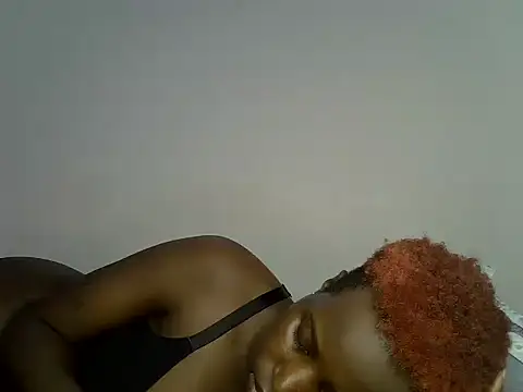 Queennmodell's Live XXX Chat