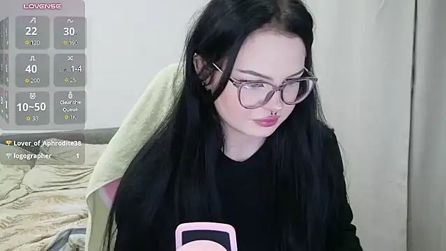 DarkAlice élő XXX-chatje