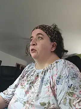 Živý XXX chat Chaos_Queen33