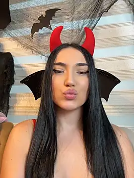 AliceSchuster Adlı Modelin Canlı XXX Sohbeti