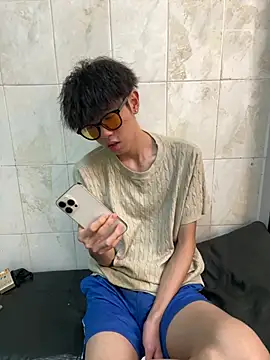 צ'אט XXX בשידור חי של YT_11