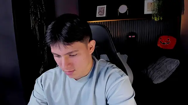 Webkamerová show JamesCr_