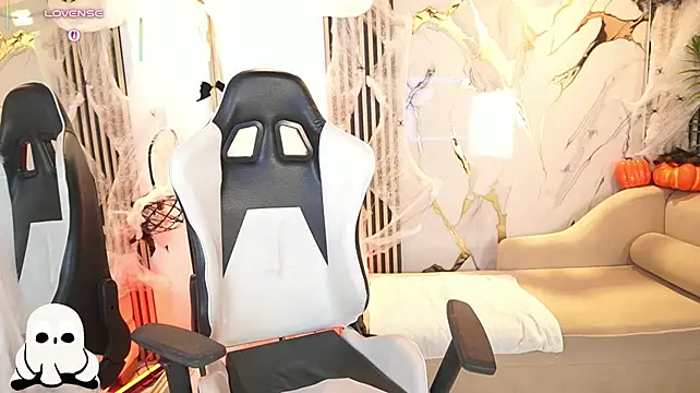 ConnyJenner 现场XXX聊天