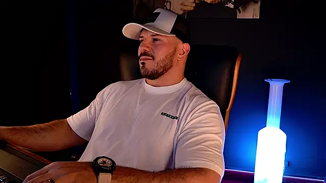 XXX chat uživo modela AngeloEric
