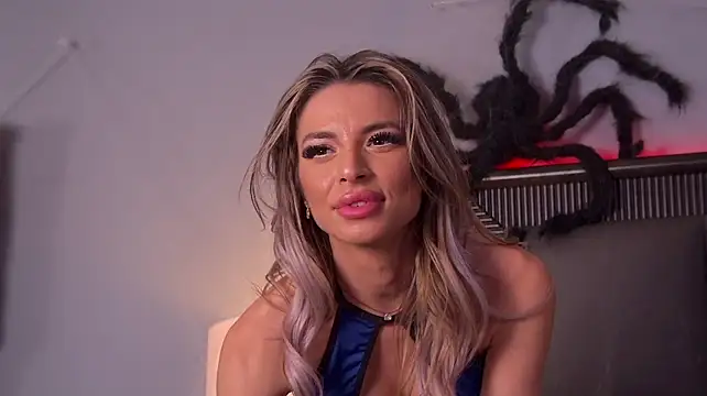 Selena_Blu's Live XXX Chat