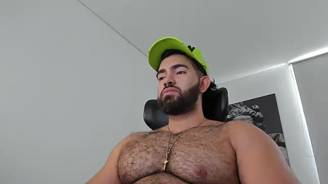 simonleon27 XXX чат на живо