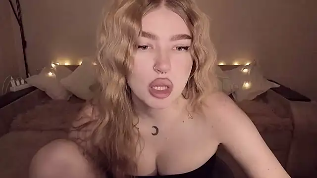 Онлайн чат XXX ViolettaLopez