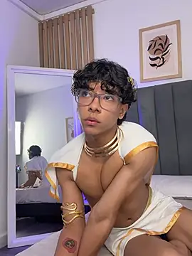 Adams__Bobby Live XXX-chat