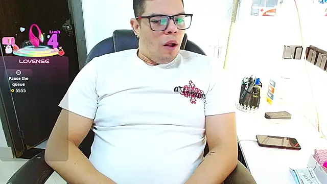 Realjoel01 Chat XXX in diretta