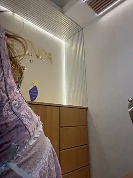 Chat +18 de Valeria-escobar ao vivo