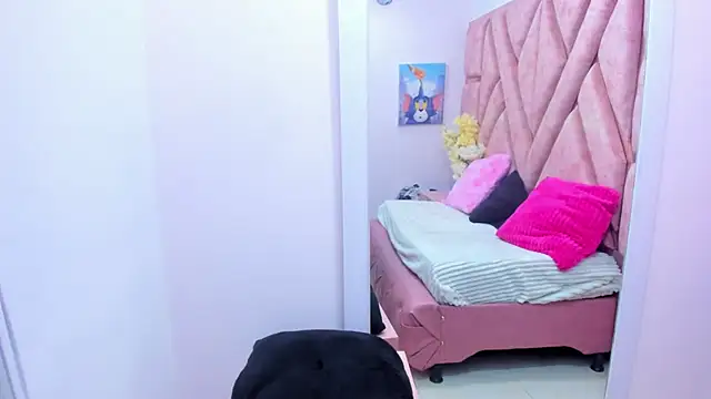 Онлайн чат XXX CataleyaLars20