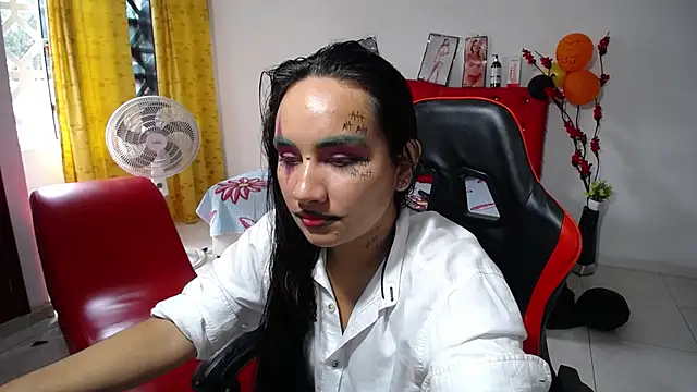 Онлайн чат XXX Maylin_horny19