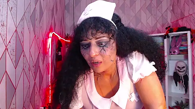 SofiacowperxのライブXXXチャット
