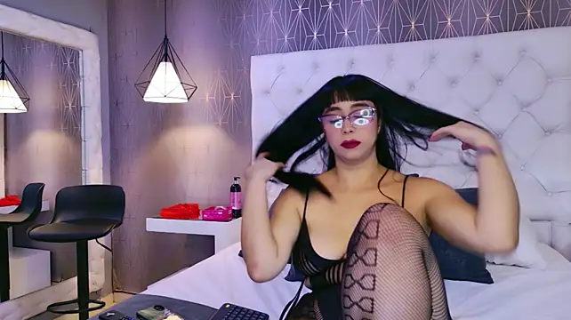 AdaraMulleer Chat XXX live