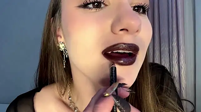 Онлайн чат XXX DonetteAlaya