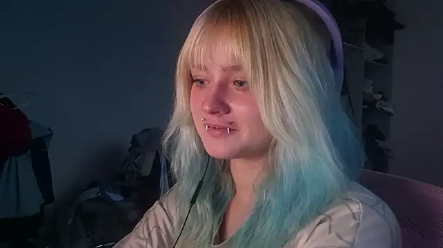 Chat +18 de TwilaOhlmann ao vivo