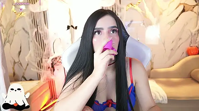 XXX chat uživo modela ConnyJenner