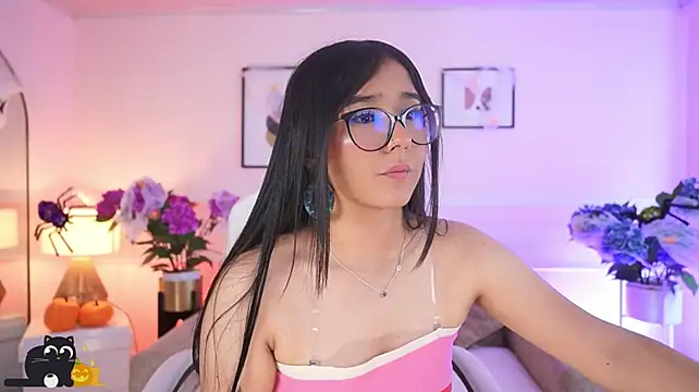 VioletJoness_ Adlı Modelin Canlı XXX Sohbeti