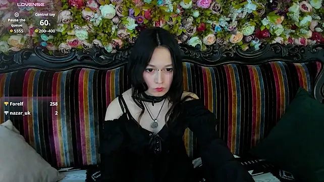 AriettiHamoe – Naživo XXX chat