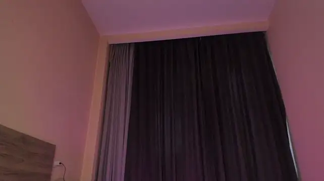 FoxieKiss – Live XXX-chat