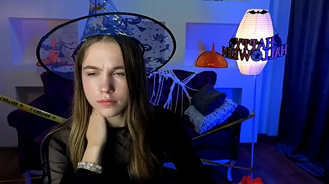 Онлайн чат XXX LoveXLexi