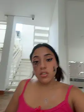Czat XXX na żywo – MeggyMae_